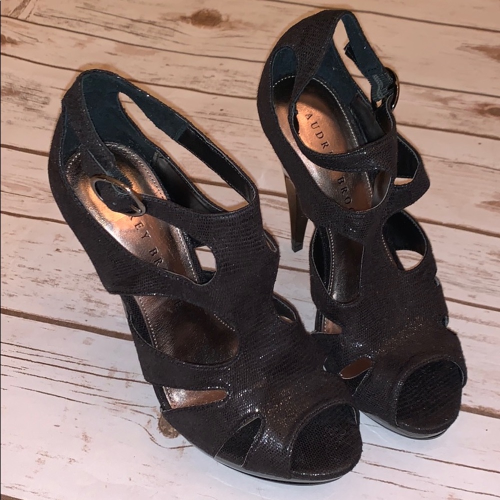 Audrey Brooke black heels size 8